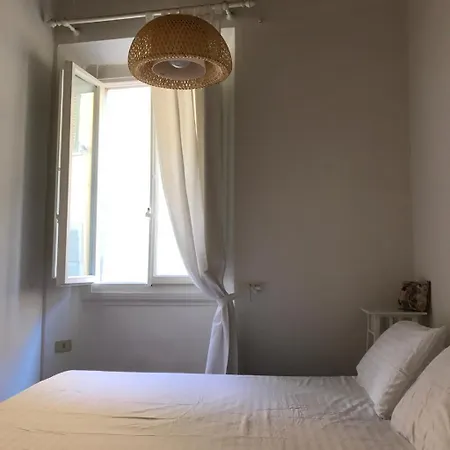 Apartamento Sant'ambrogio Studio *