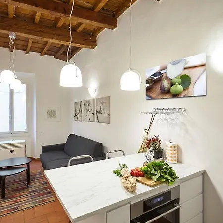 Sant'ambrogio Studio Apartment