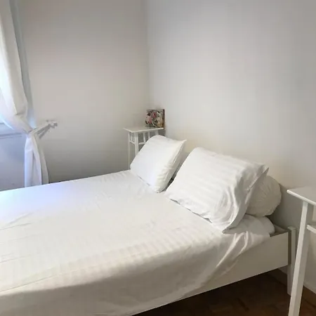 Sant'ambrogio Studio Διαμέρισμα *